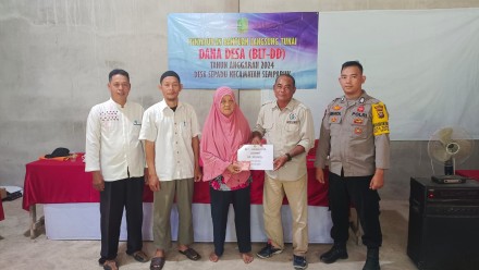 Penyaluran bantuan langsung tunai